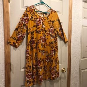 Mustard yellow  3/4 sleeve dress
